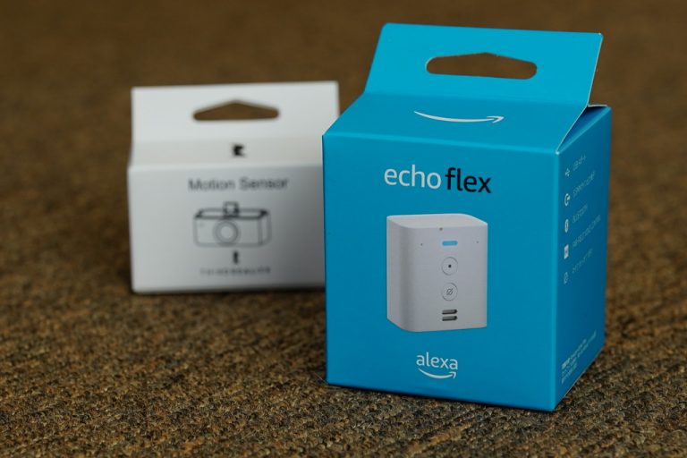 センサーを追加できる小型のAlexaデバイス”echoflex”で洗面所をスマート化